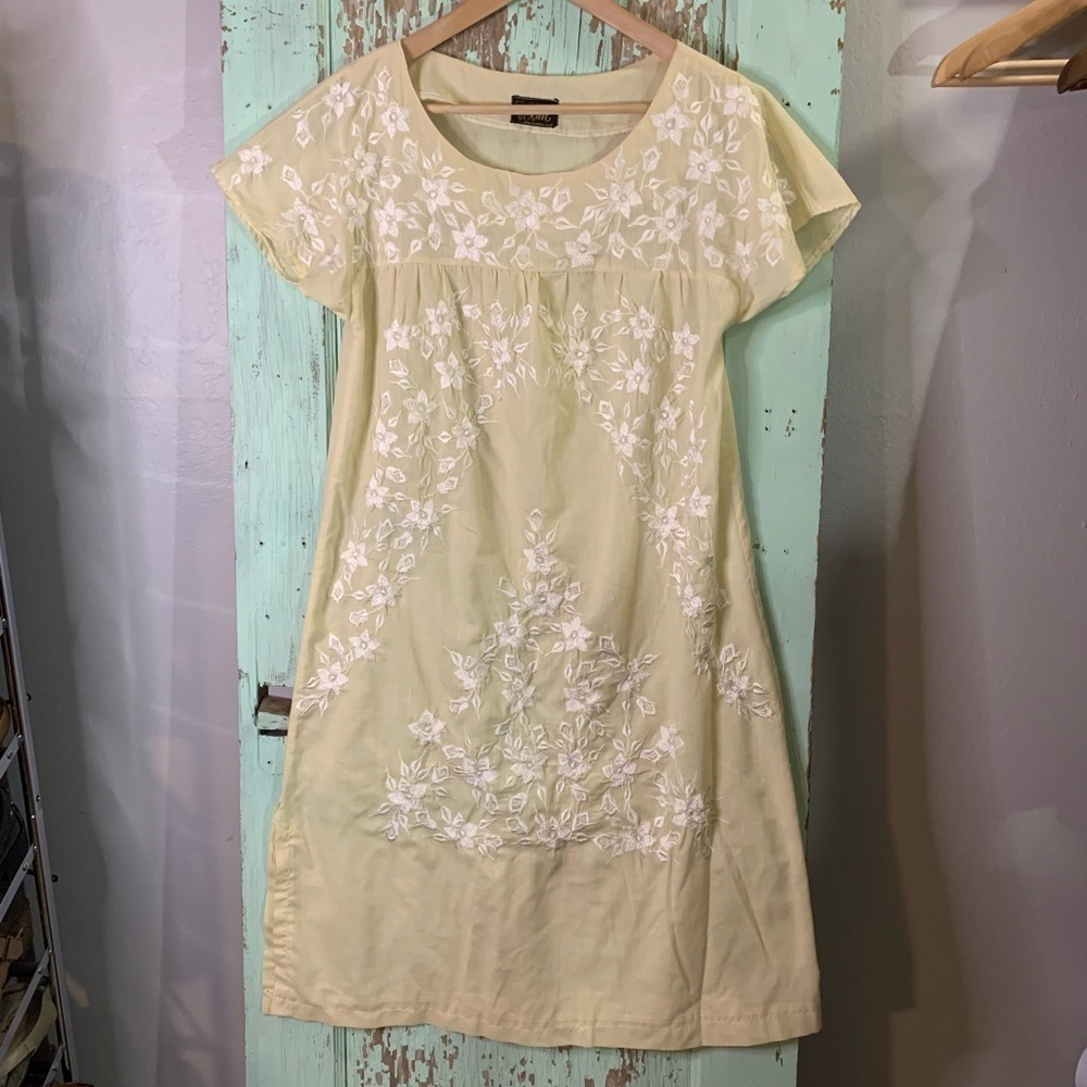 Women’s cream dress with white floral embroidery